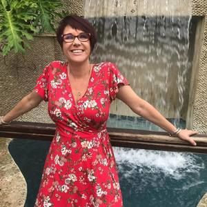 Meet your Posher, Christina wallace